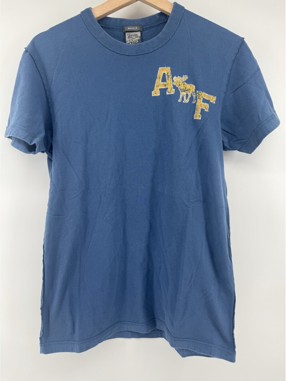Vintage Y2K Abercrombie and Fitch shirt Men’s Size M